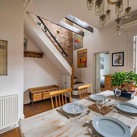 Charming Home With Roof Terrace In East London By Underthedoormat ภายนอก รูปภาพ
