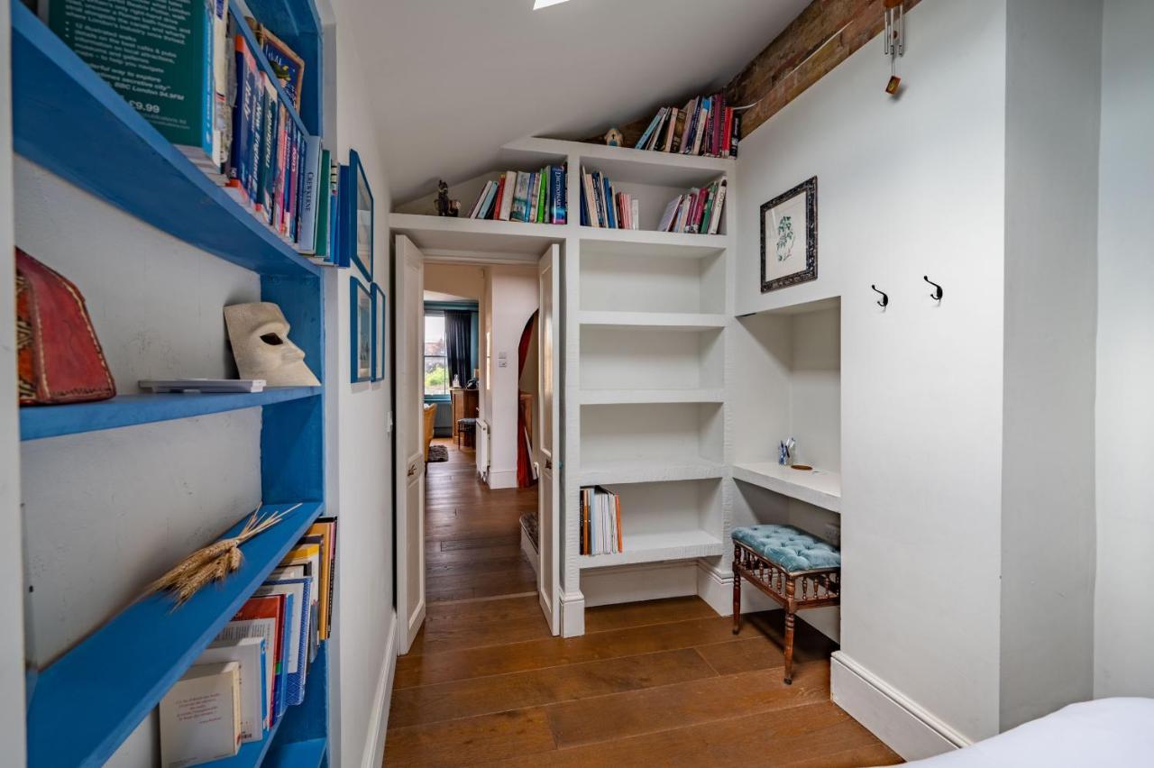 Charming Home With Roof Terrace In East London By Underthedoormat ภายนอก รูปภาพ
