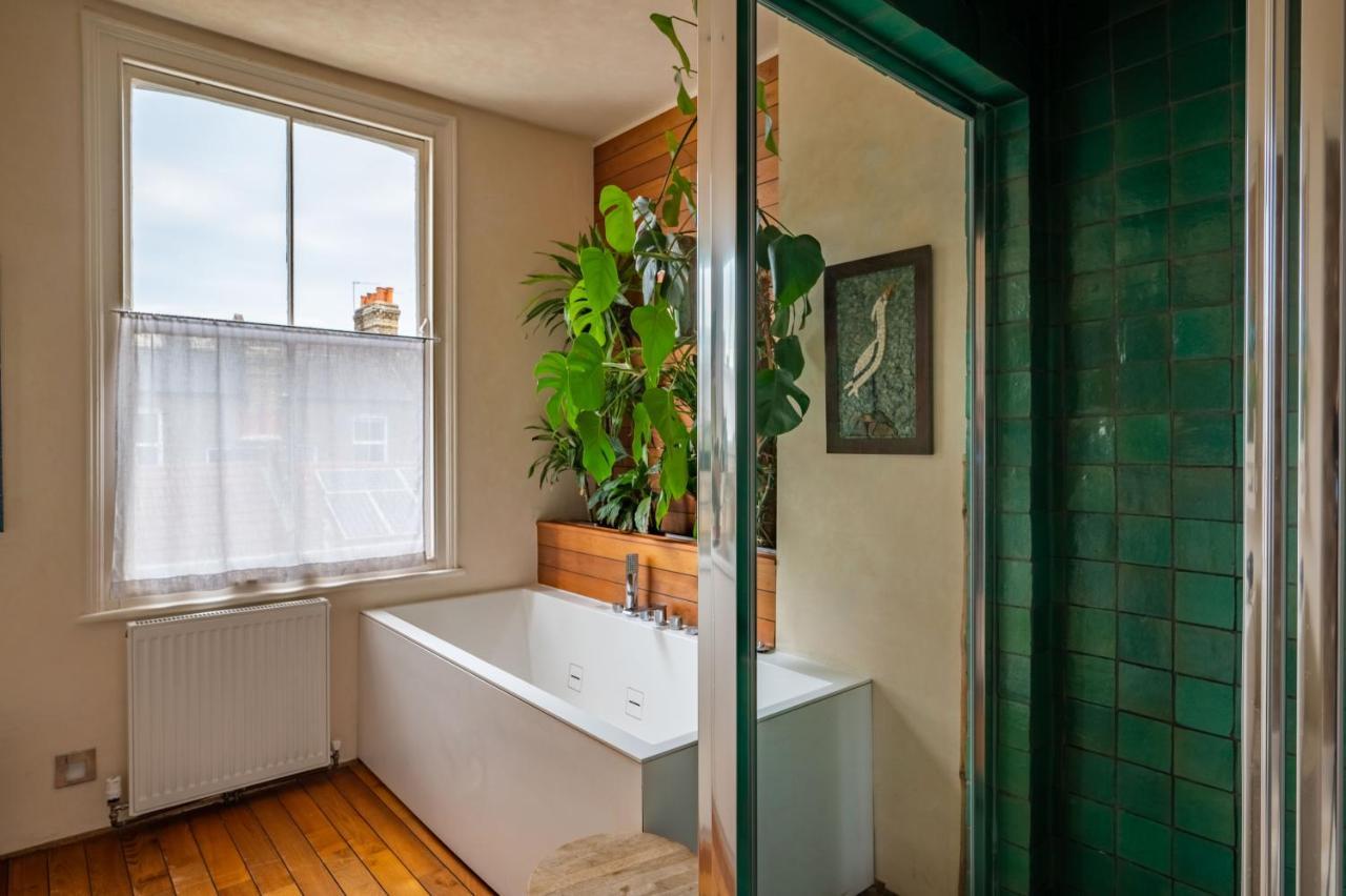 Charming Home With Roof Terrace In East London By Underthedoormat ภายนอก รูปภาพ